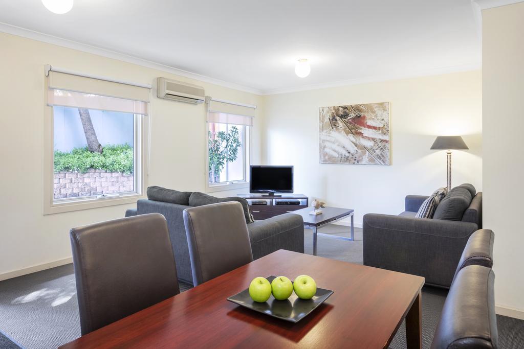 Hawthorn Gardens Serviced Apartments Мельбурн Екстер'єр фото