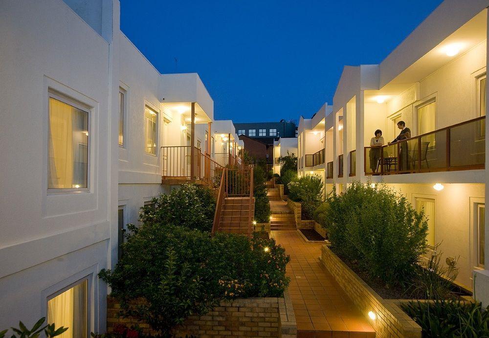 Hawthorn Gardens Serviced Apartments Мельбурн Екстер'єр фото
